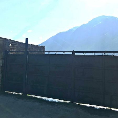 Готель Piligrim Kazbegi Екстер'єр фото